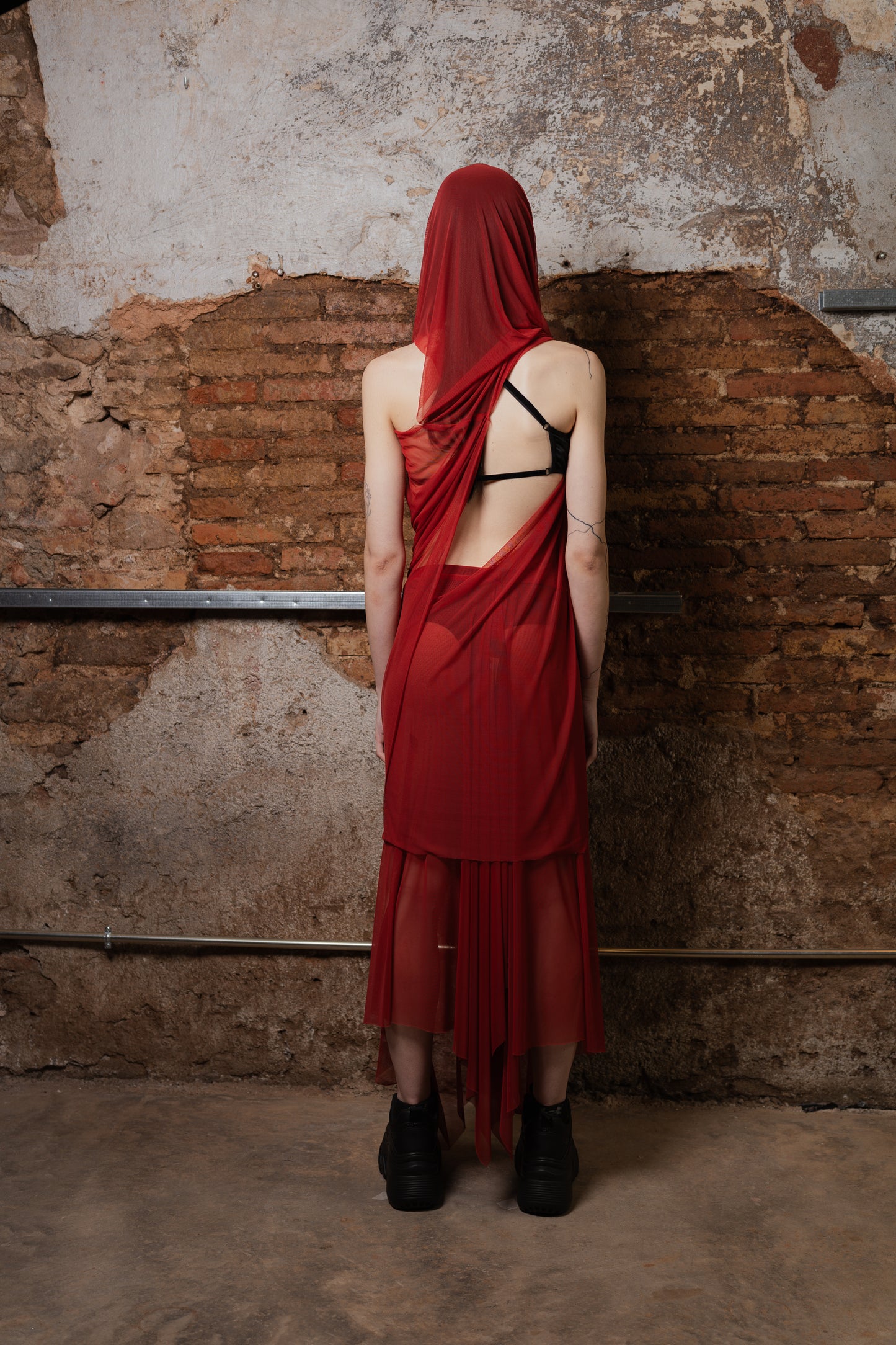 VENUS Transformable Skirt-Dress in Wine Mesh