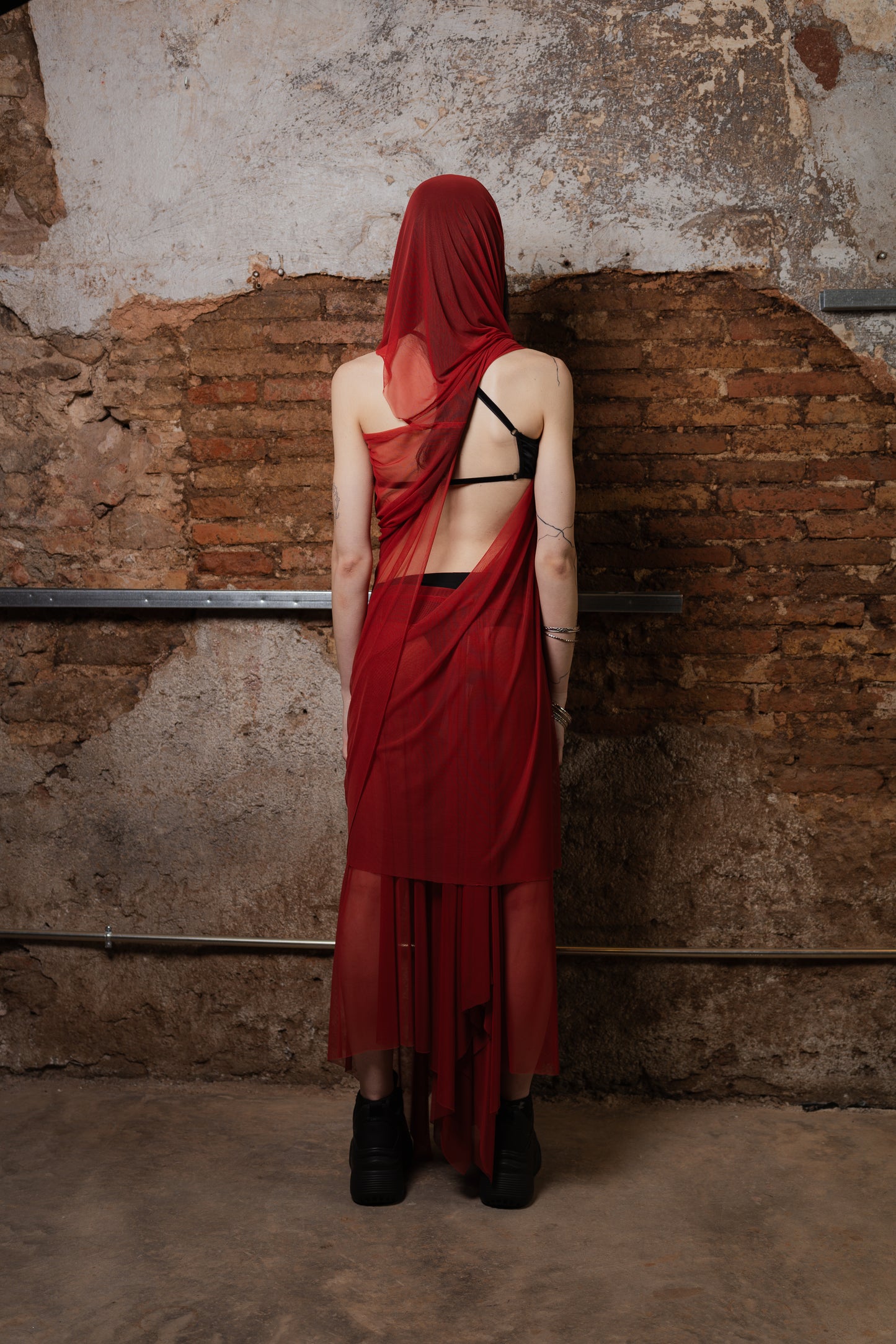 VENUS Transformable Skirt-Dress in Wine Mesh