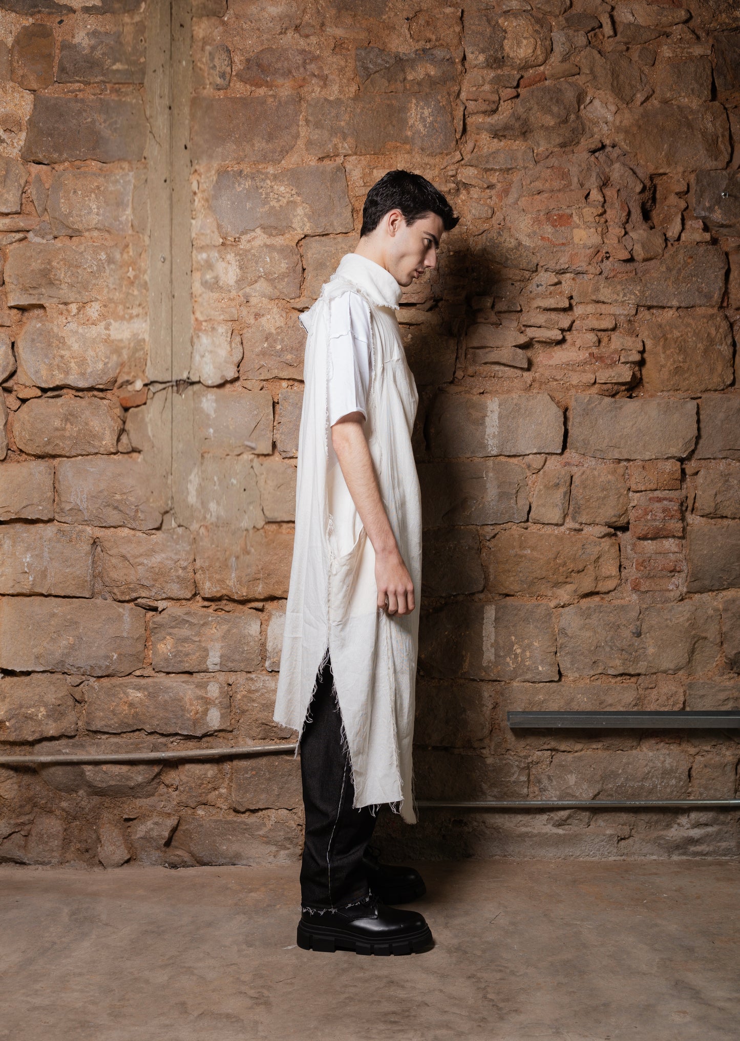 DUNE Transformable Cape in OFF White Linen & Cotton
