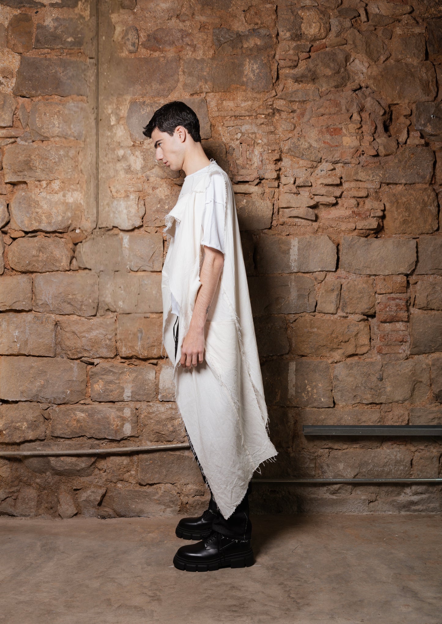 DUNE Transformable Cape in OFF White Linen & Cotton