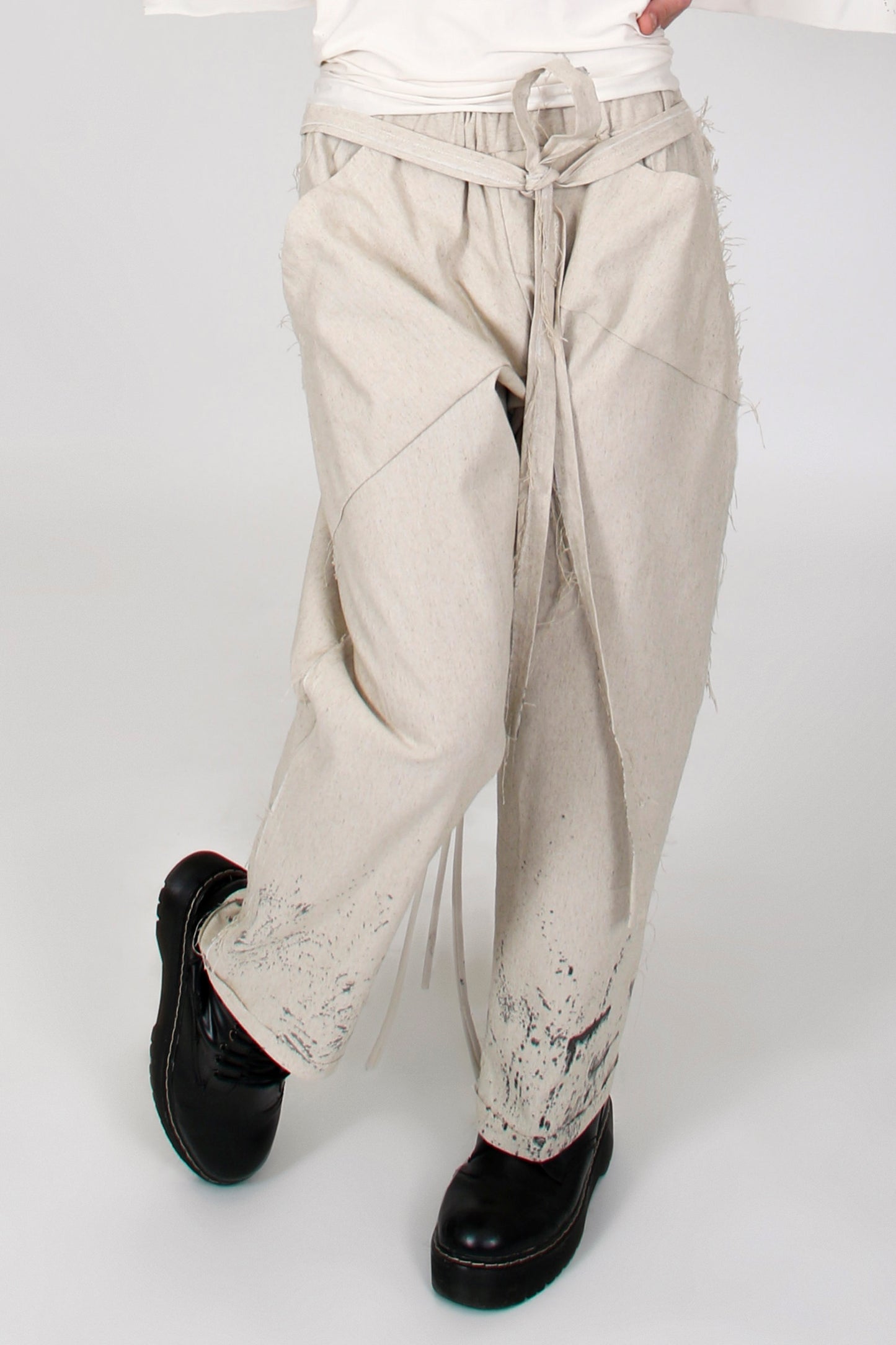 Pantalón DRIP en lino claro