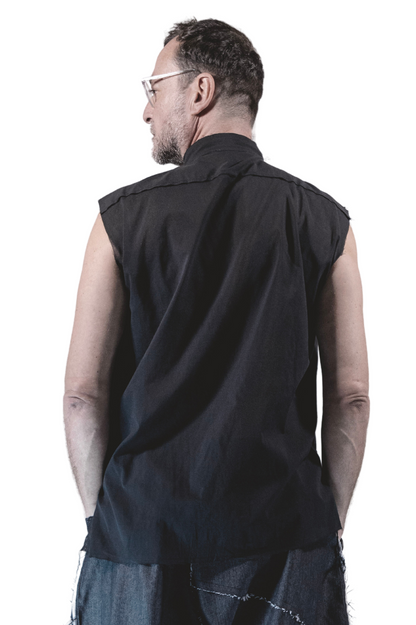 ZHANNAONA shirt cotton black asymmetrical sleeveless with leather buttons genderfluid unisex  Barcelona avant-garde