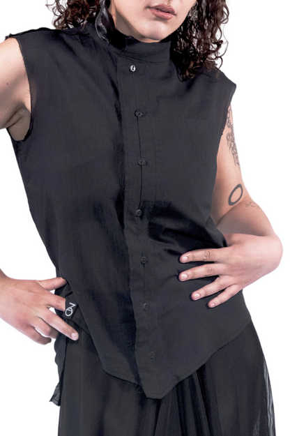 ZHANNAONA shirt cotton black asymmetrical sleeveless with leather buttons genderfluid unisex  Barcelona avant-garde