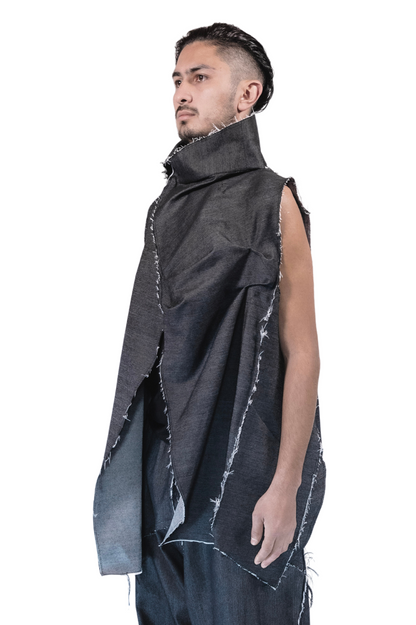 ZHANNAONA jacket denim cotton sleeveless asymmetrical transformable oversize genderfluid unisex visible seams futuristic style Barcelona avant-garde