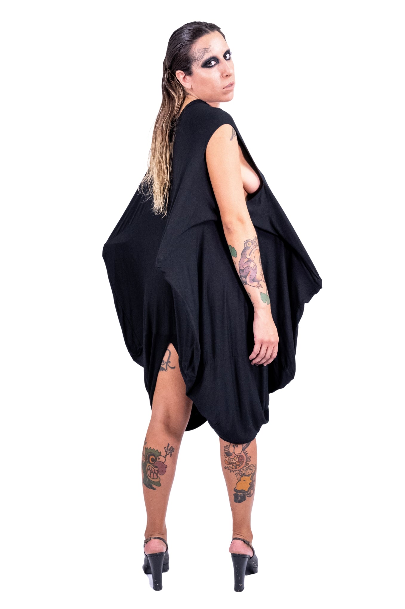 ZHANNAONA dress cube black viscosa spandex geometric zero waste genderfluid Barcelona avant-garde