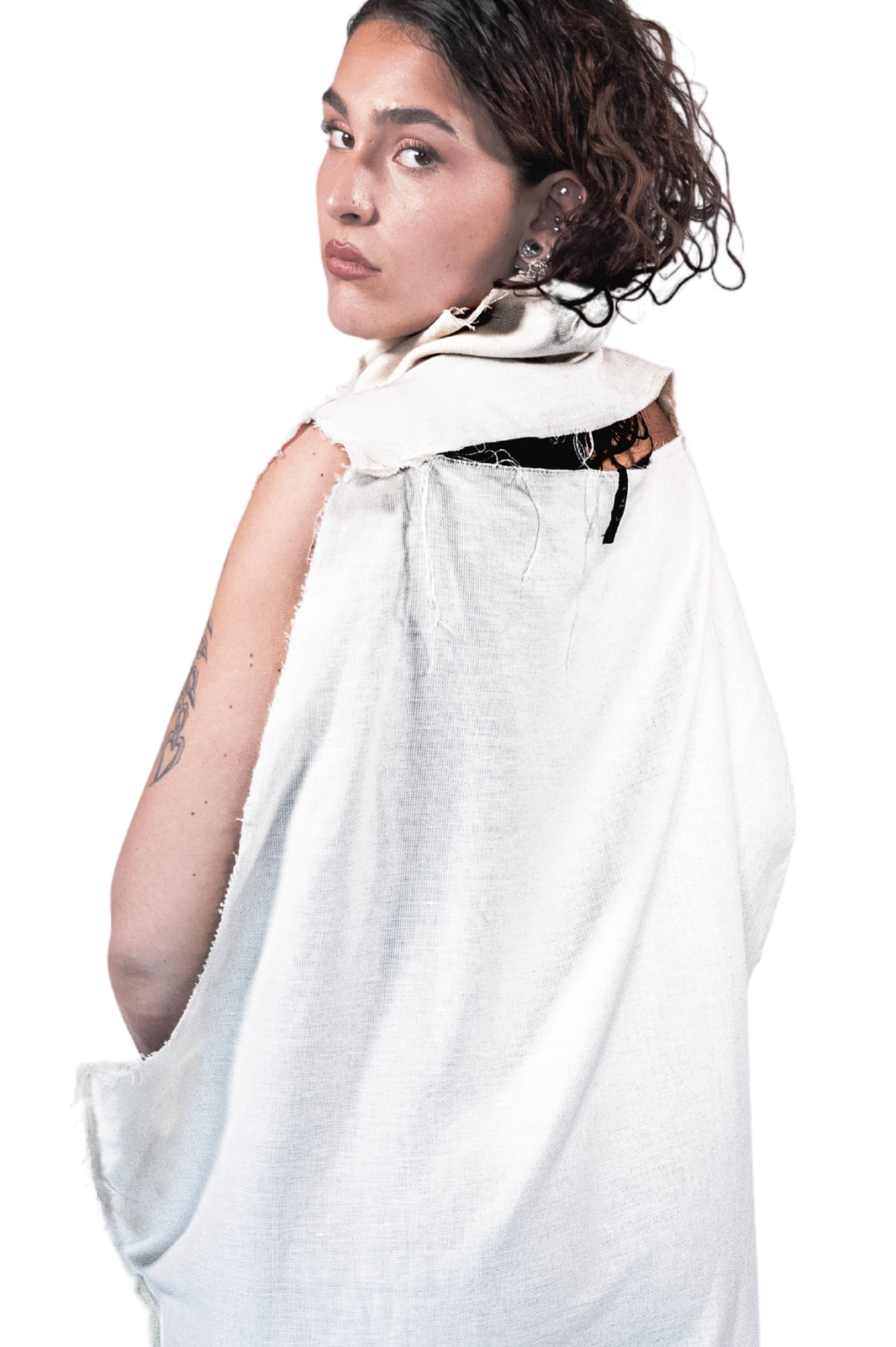 ZHANNAONA coat dune linen cotton bone white transformable sleeveless asymmetrical  oversize genderfluid unisex futuristic style Barcelona avant-garde