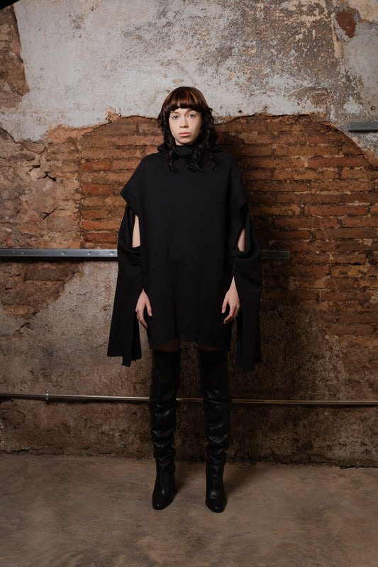 Transformable Poncho Sweatshirt woman