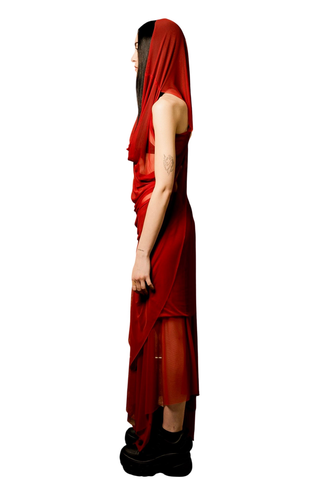 VENUS wandelbarer Rock-Kleid aus Wein-Mesh