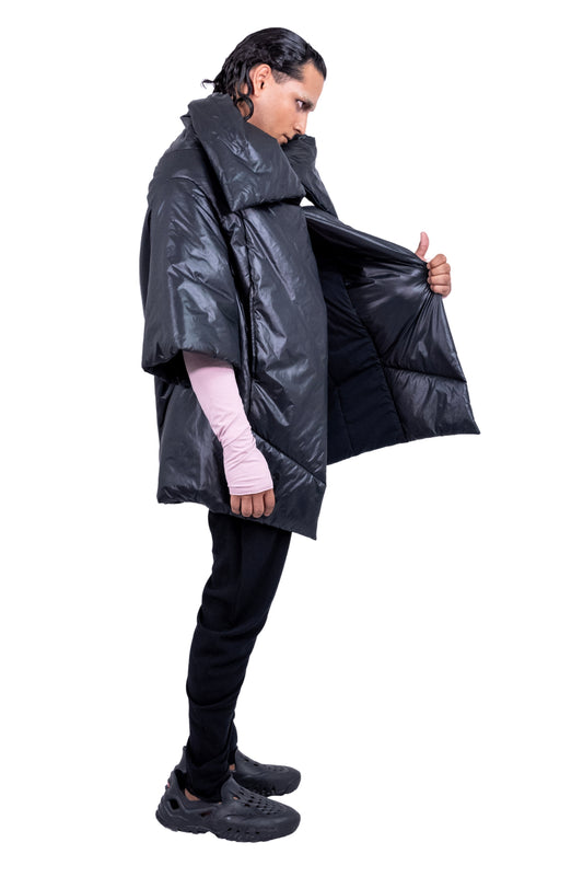 ZHANNAONA jacket puffer black transformable genderfluid oversize Barcelona avant-garde