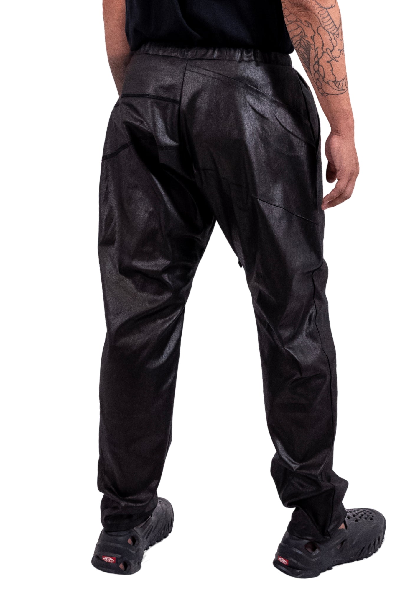 ZHANNAONA pants satin black minimalist unisex genderfluid low rise pockets Barcelona avant-garde