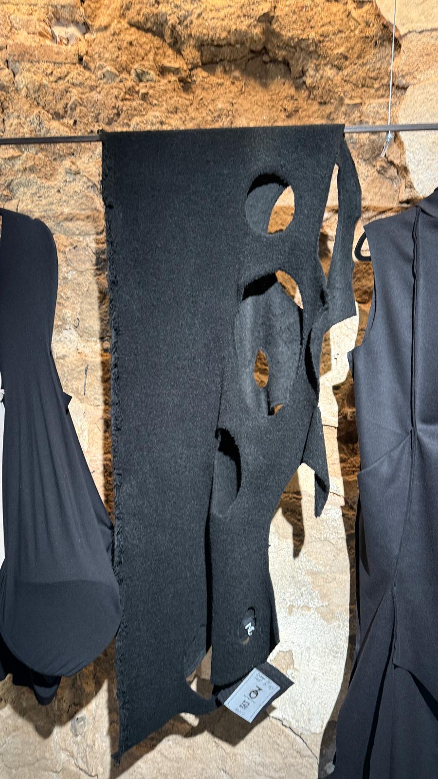 Transformable Scarf Top Vest BITES