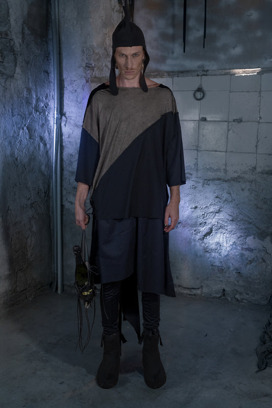 Dutch Angle Oversize T-Shirt