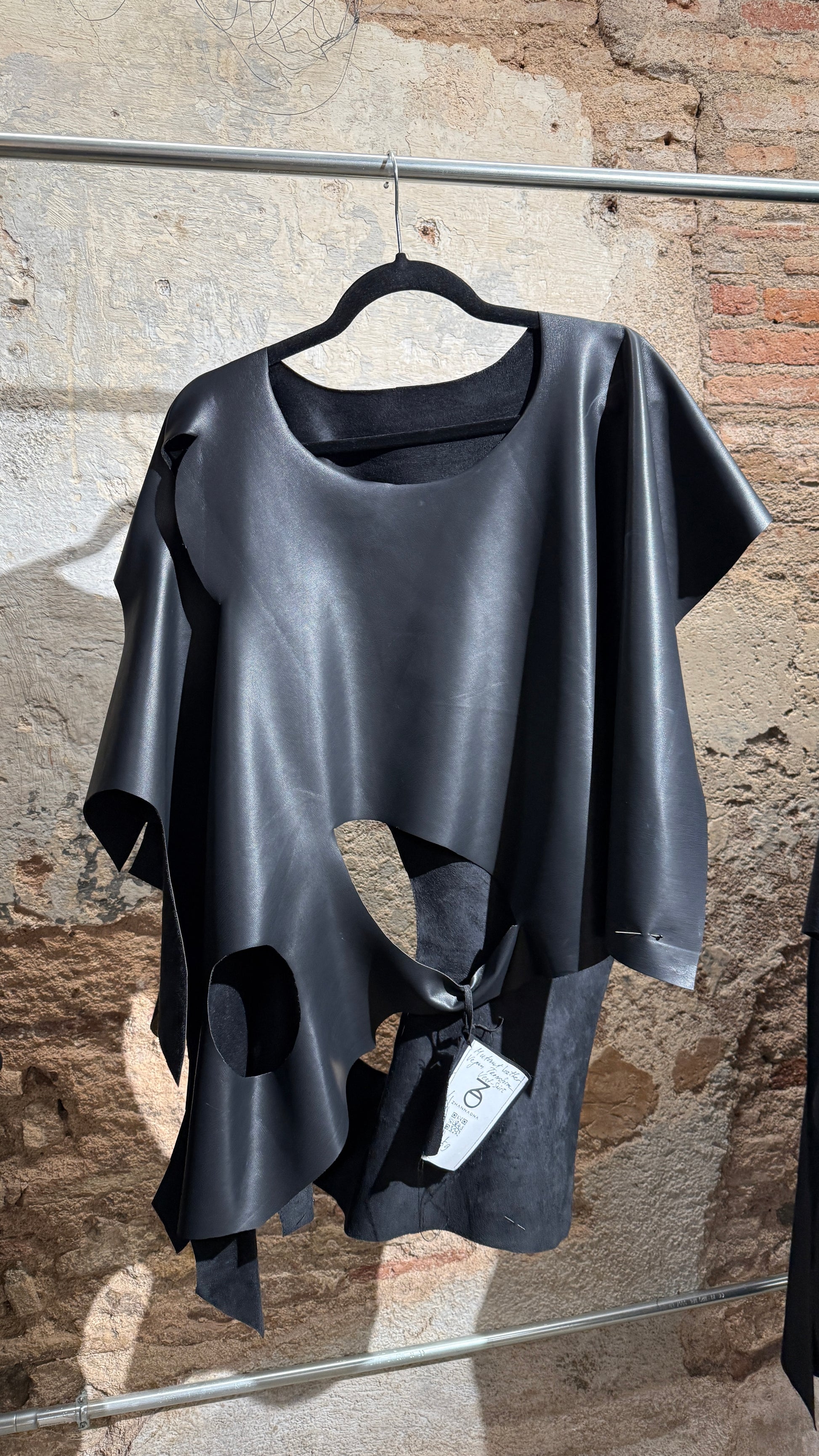 Mutant Leather Vegan Transformable - ZHANNANONA | Partes de arriba