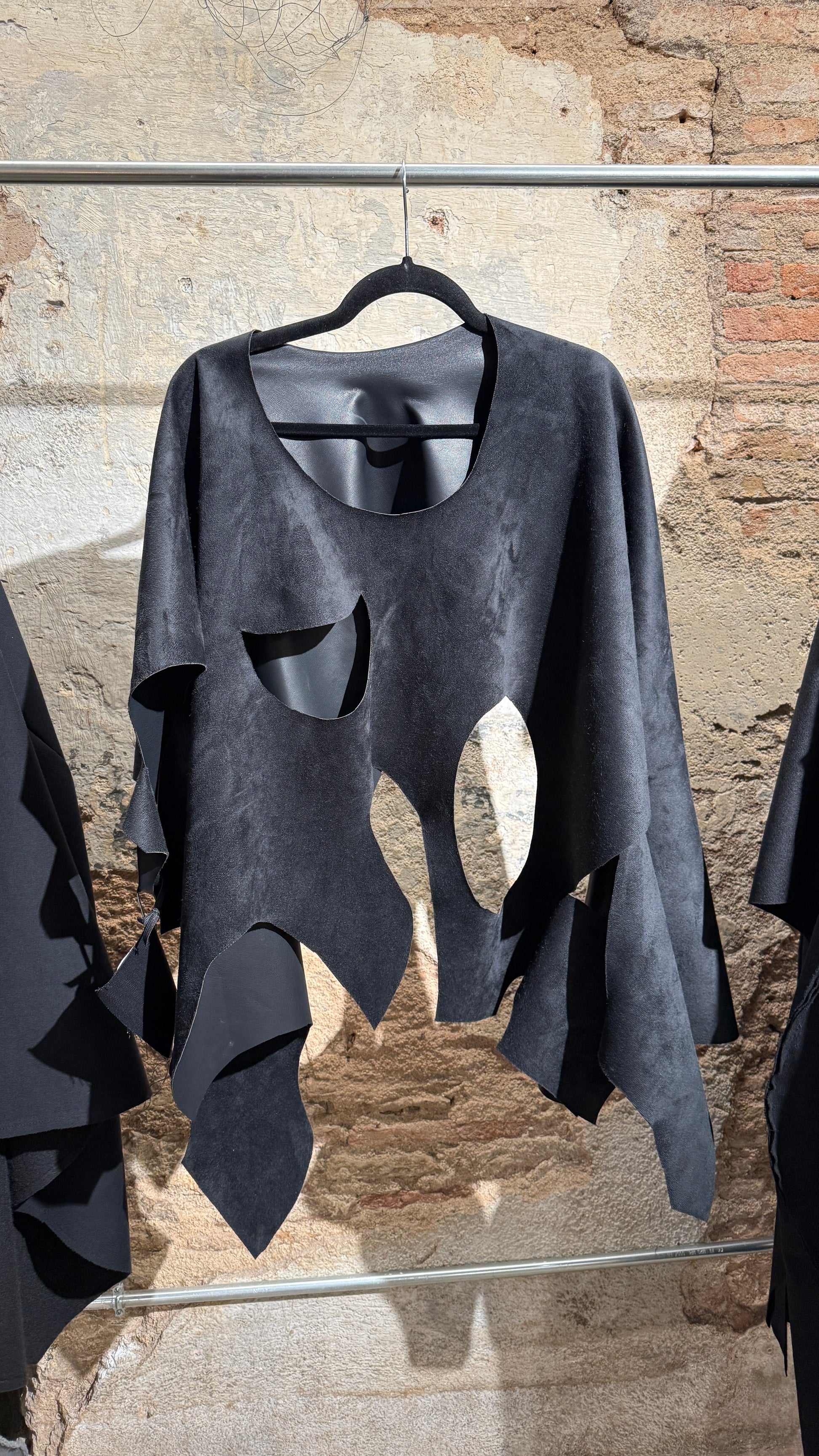 Mutant Leather Vegan Transformable - ZHANNANONA | Partes de arriba - View 4