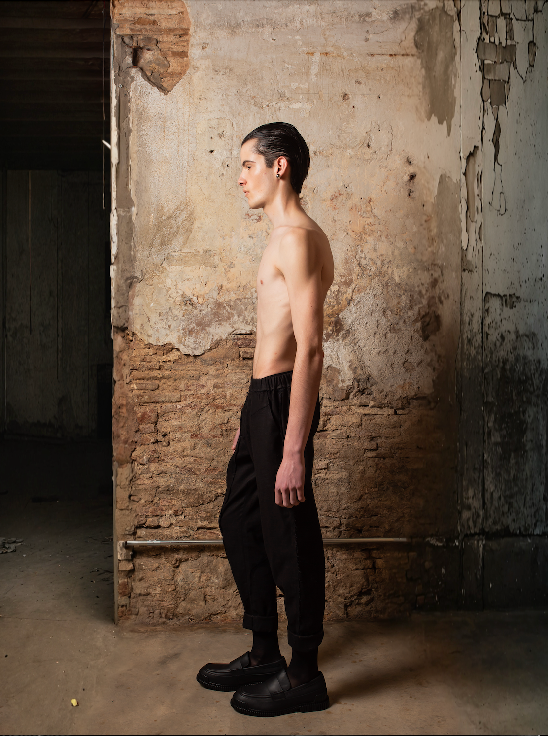 Armor Tailored Pants - ZHANNAONA | Pantalones - Back View