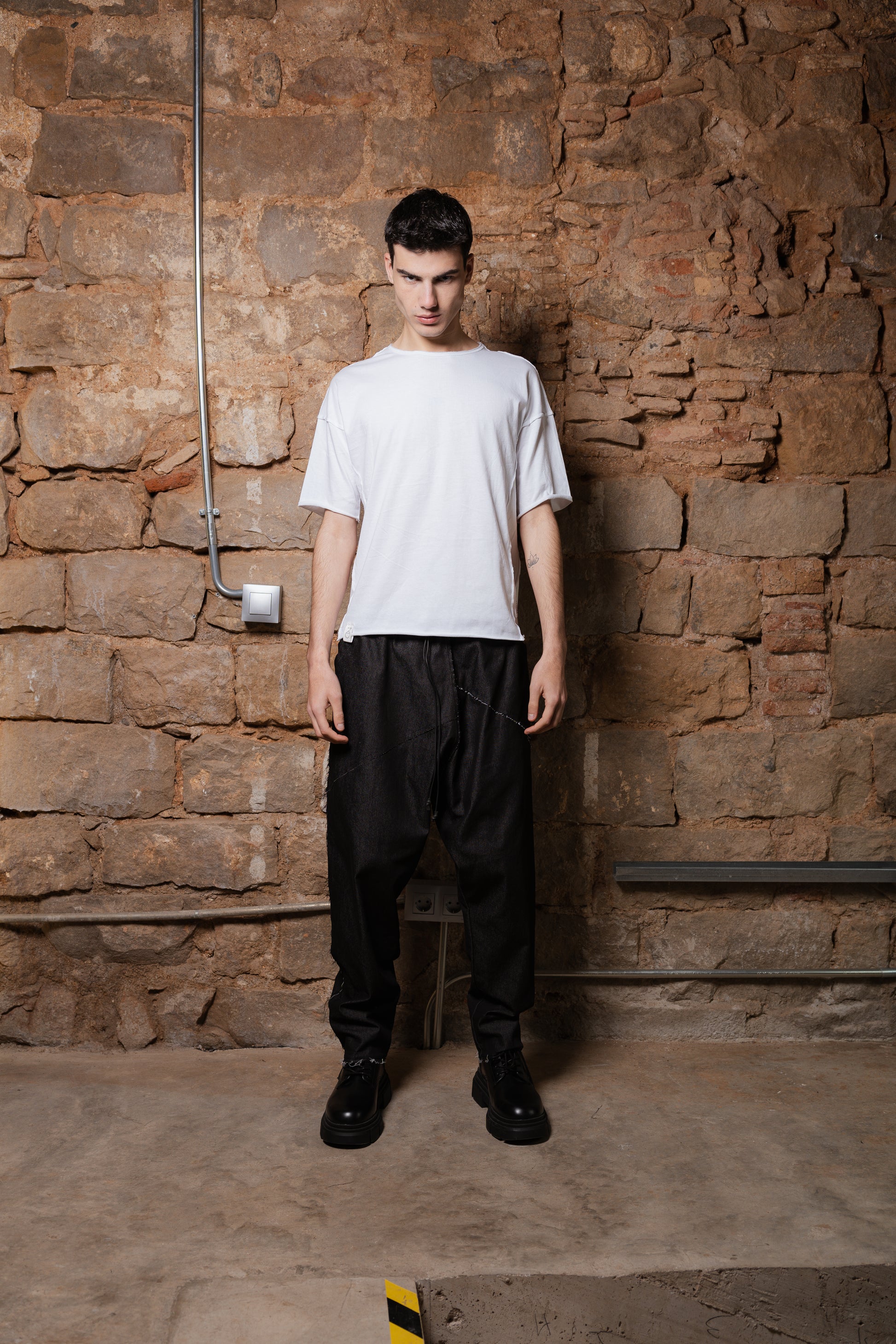 Base T-Shirt in White Cotton - ZHANNAONA | Camisetas - View 4