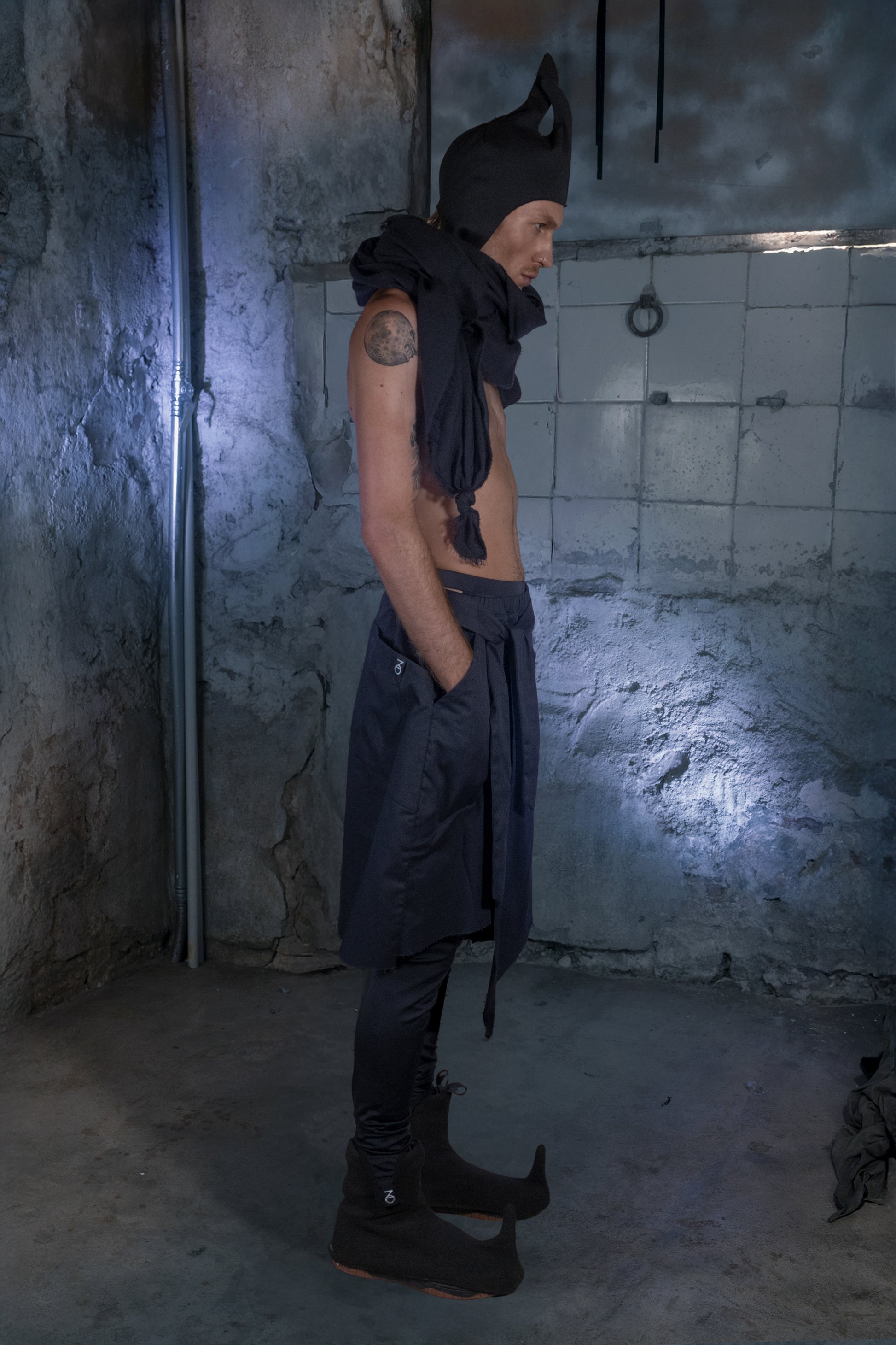 Bicorn Hat - ZHANNAONA | Accesorios - View 4