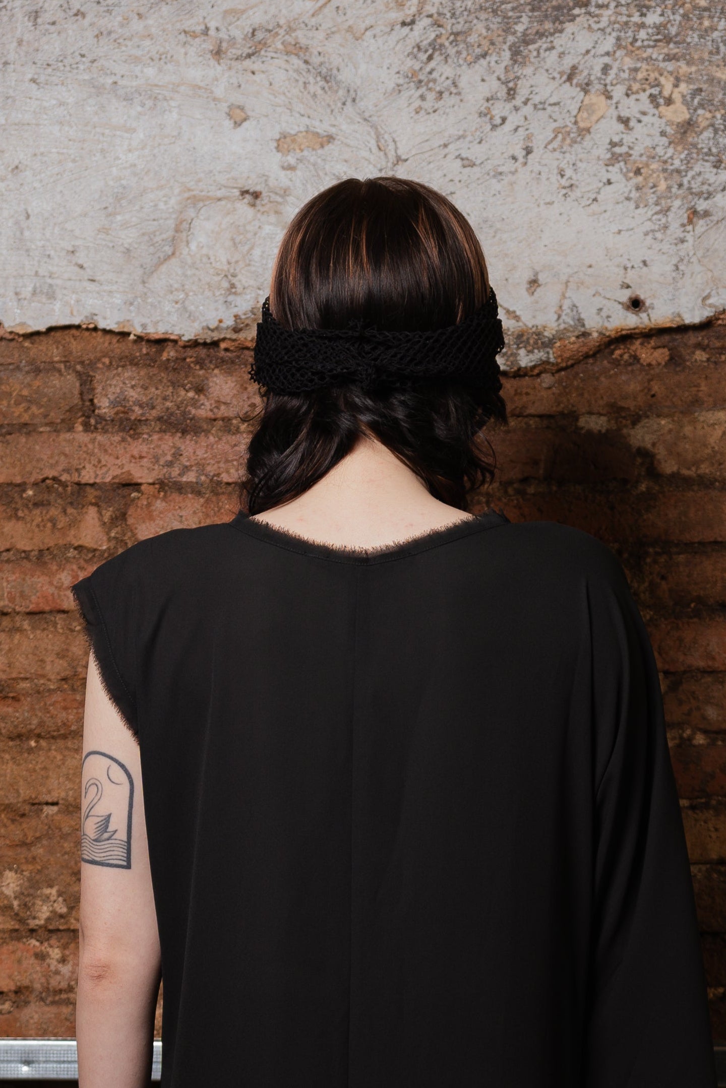 Black Widow Veil - ZHANNAONA | Accesorios - Back View