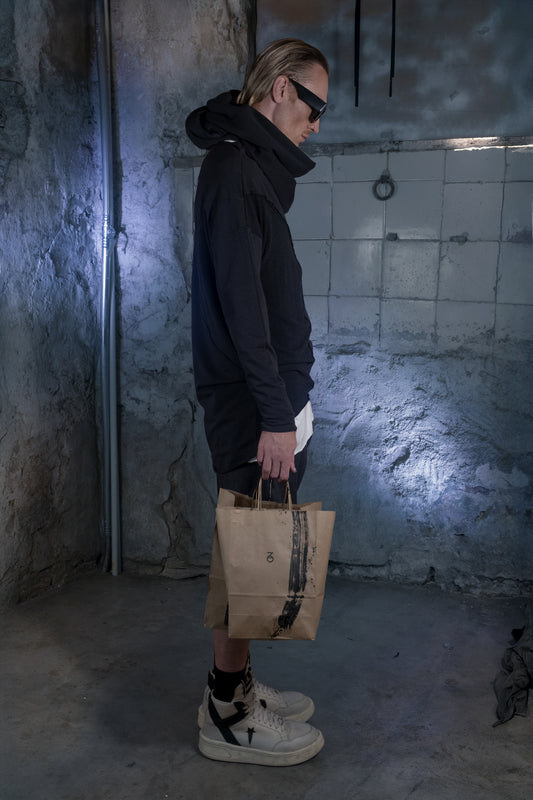 Boat Neck Armor Sweater - ZHANNAONA | Sudadera - Detail View