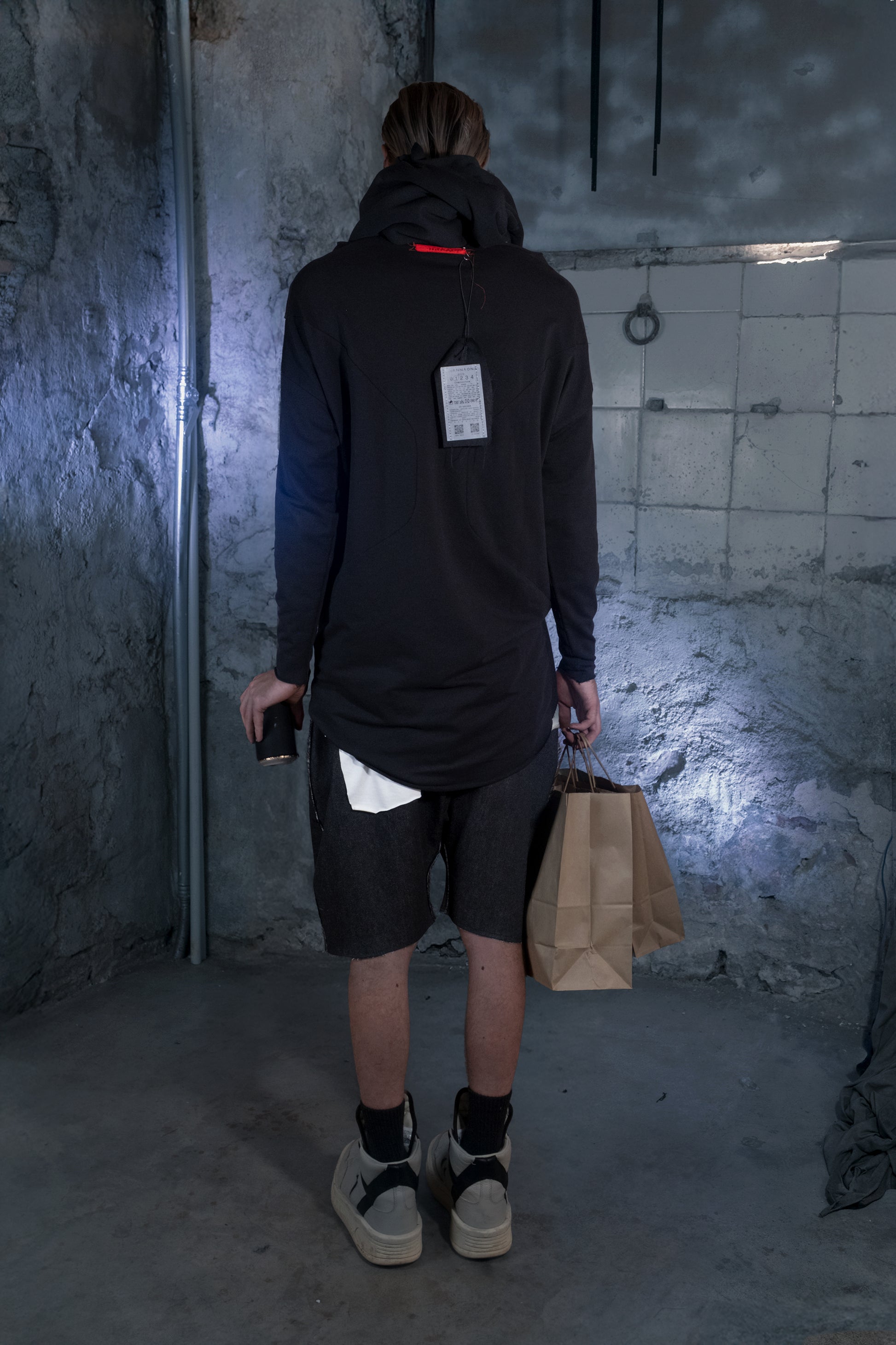 Boat Neck Armor Sweater - ZHANNAONA | Sudadera - Back View