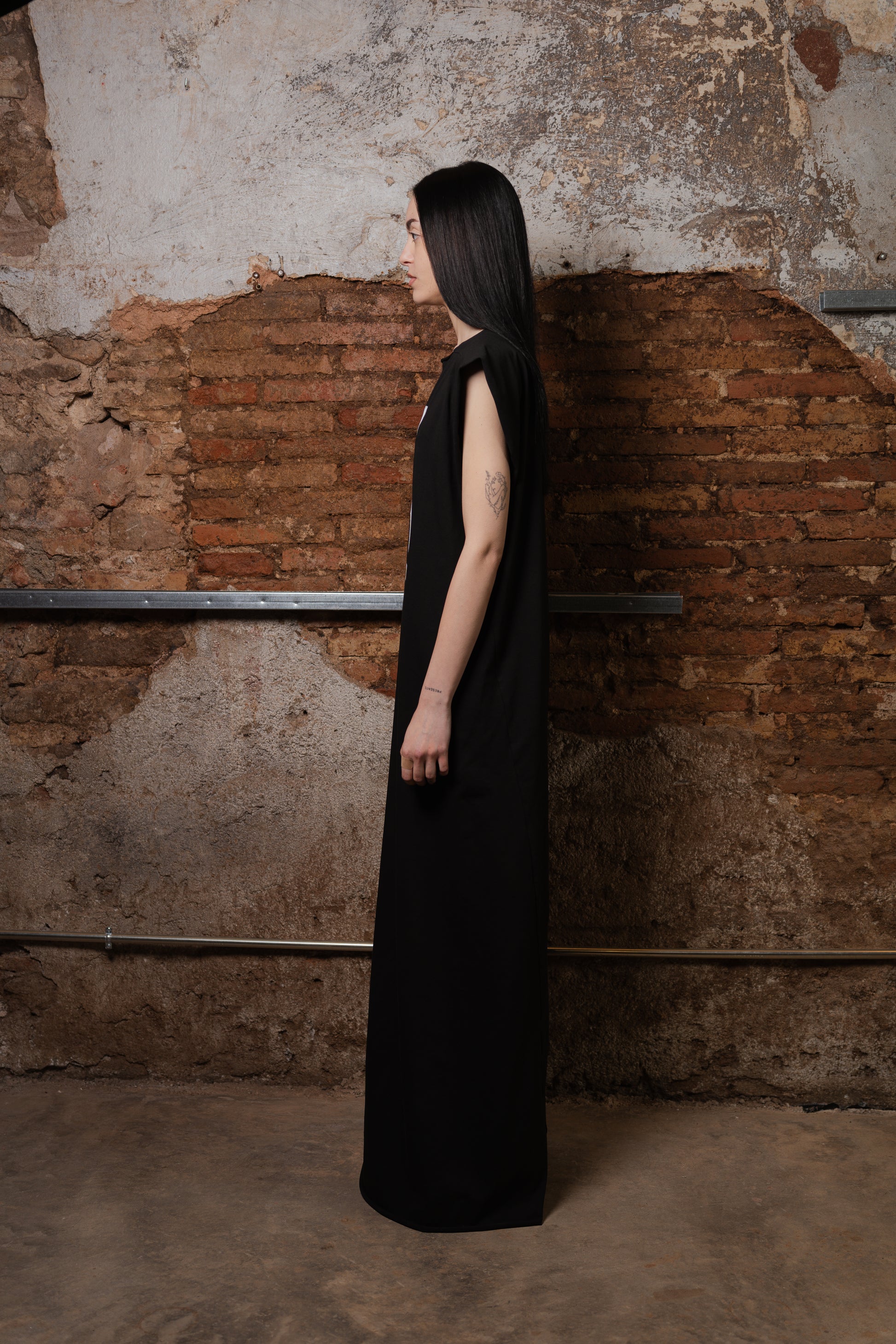 Corp Sleeveless Dress with Logo - ZHANNAONA | Vestidos - View 6