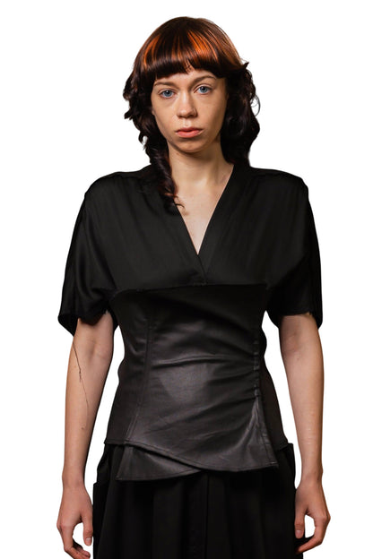 Korsett aus beschichtetem Denim-Satin
