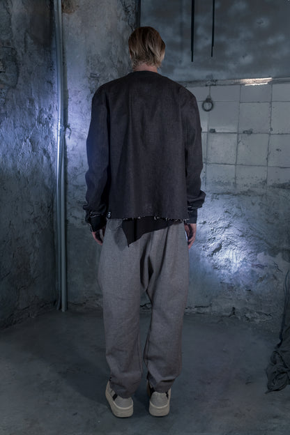 Deconstructed Reversible Bomber in Japanese Denim - ZHANNAONA | Partes de arriba - Back View