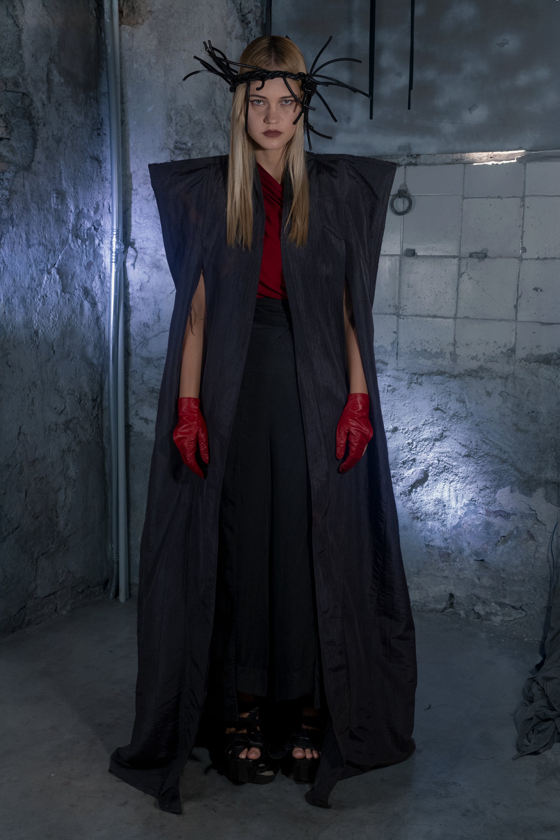 Gorgona Cable Crown - ZHANNAONA | Accesorios - View 4