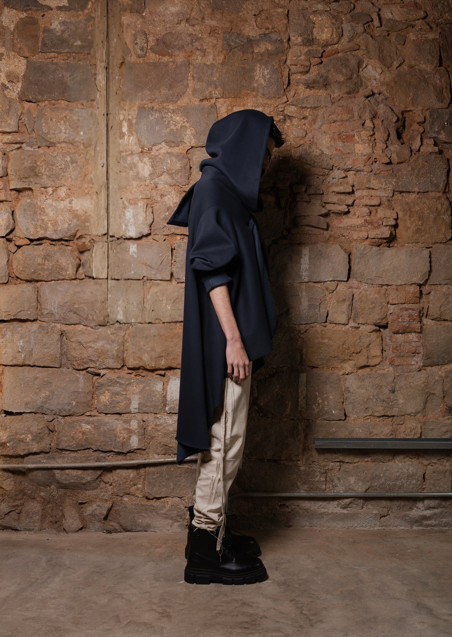 Hooded Cape Coat BAT - ZHANNAONA | Partes de arriba - Detail View