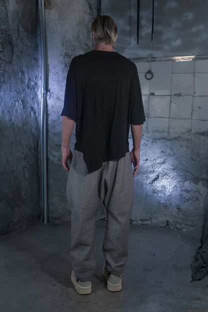 IVAN Oversize T-Shirt in Black Viscose - ZHANNAONA | Camisetas - View 5