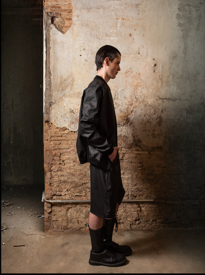 Reversible Vegan Leather Bomber - ZHANNAONA | Partes de arriba - Back View