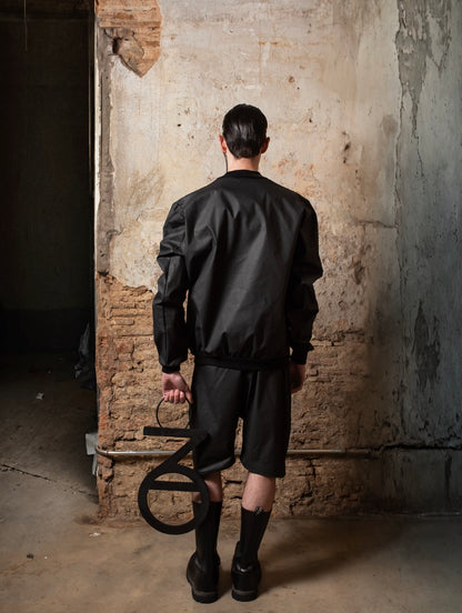 Reversible Vegan Leather Bomber - ZHANNAONA | Partes de arriba - View 4