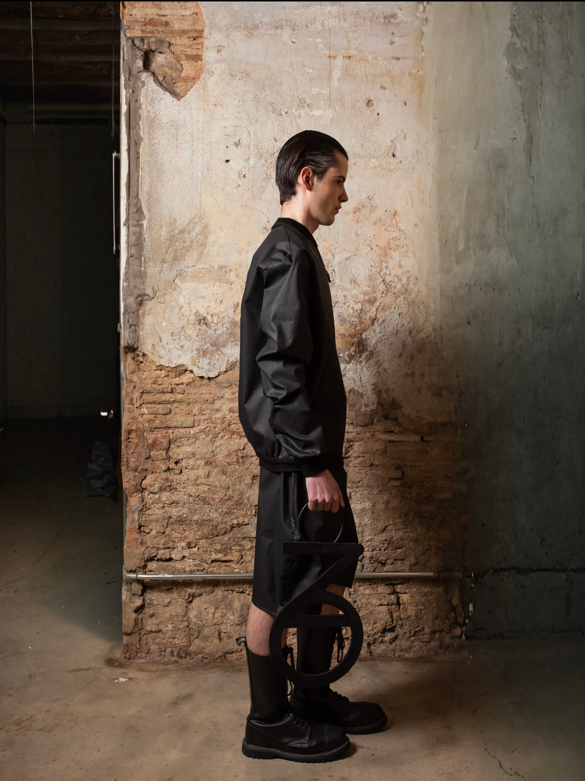 Reversible Vegan Leather Bomber - ZHANNAONA | Partes de arriba - View 9