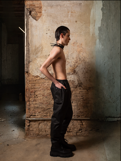 Satin Pants NEU 2.0 - ZHANNAONA | Pantalones - View 4