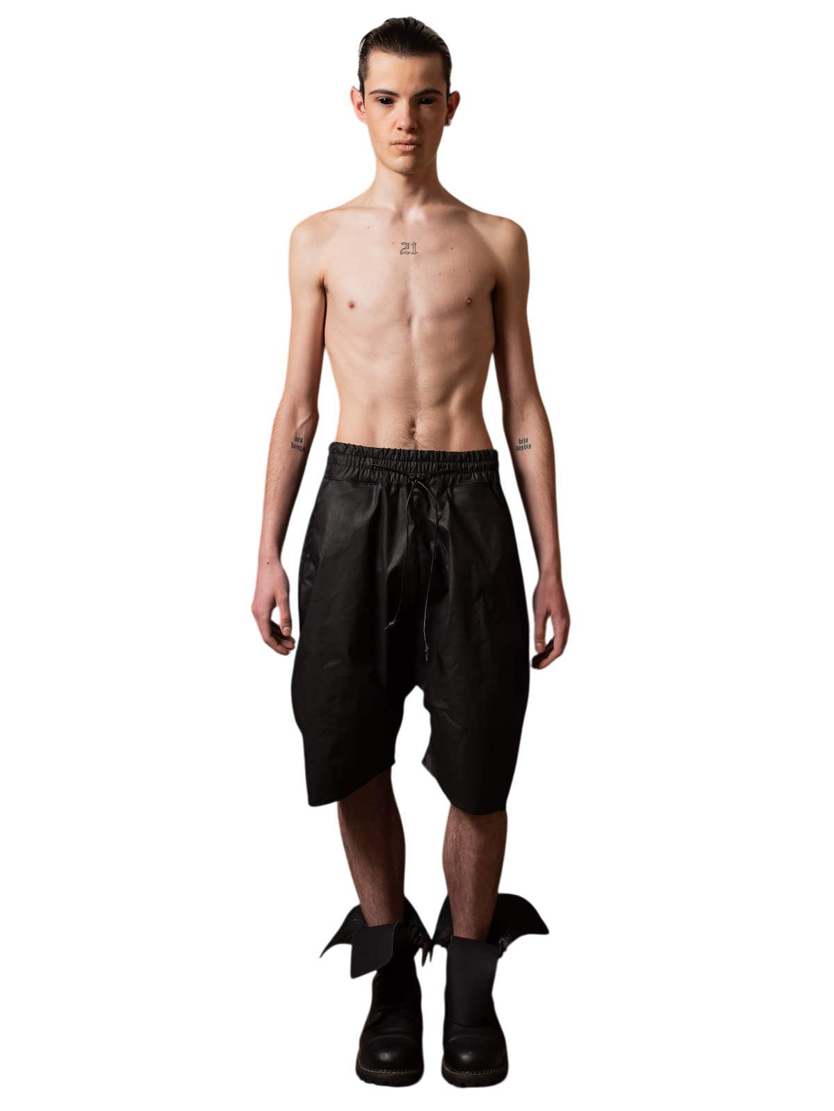Short Sweat Pants in Coated Denim Satin