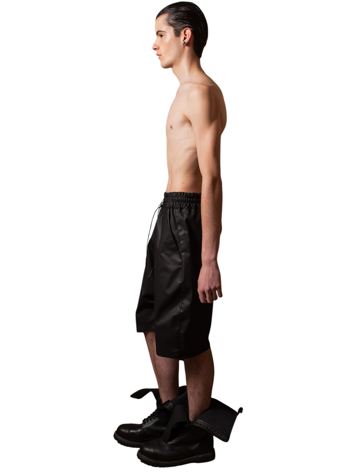 Short Sweat Pants in Coated Denim Satin