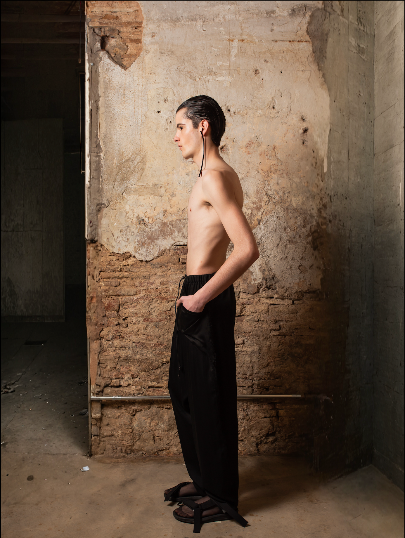 Tencel Super Oversize Pants - ZHANNAONA | Pantalones - Back View