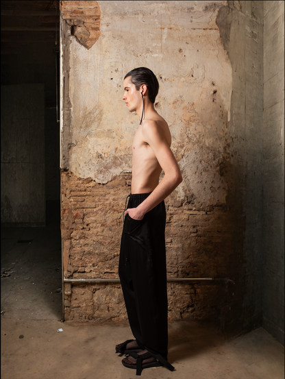 Tencel Super Oversize Pants - ZHANNAONA | Pantalones - Back View