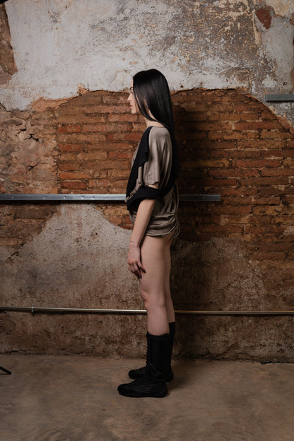 Wave Transformable Layered T-Shirt - ZHANNAONA | Camisetas - View 4