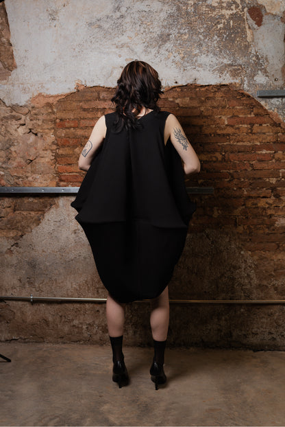 Whalebone Balloon Dress in Wool & Viscose - ZHANNAONA | Vestidos - Back View