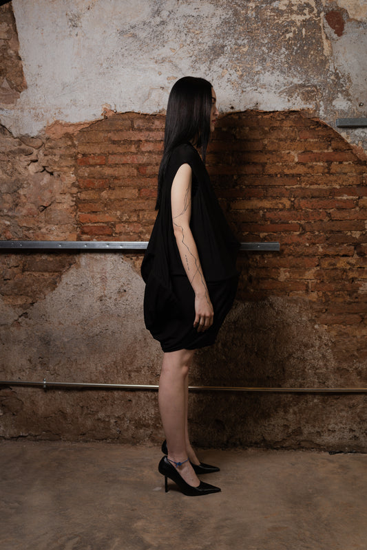 Whalebone Cube Dress - ZHANNAONA | Vestidos - Detail View