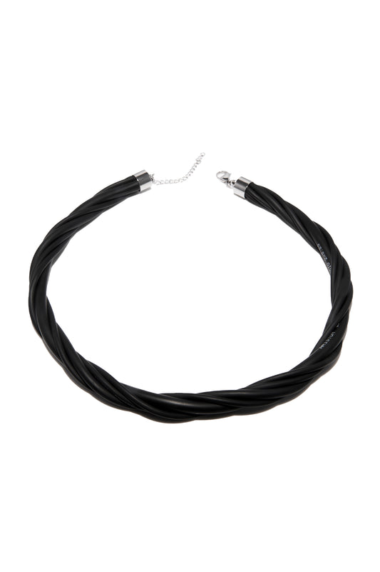 ZHANNAONA necklace braided calbe microphone black accessory dark Barcelona avant-garde fashion