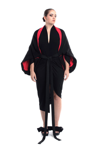 ZHANNAONA jersey cardigan reversible black red cotton viscose knit fluuid tencel volume transformable genderfluid unisex oversize Barcelona avant-garde fashion