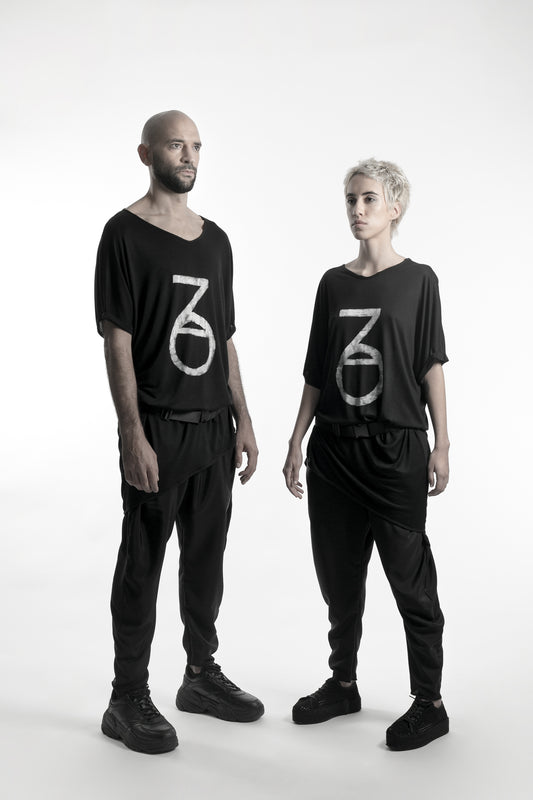 ZHANNAONA t shirt viscose knit hand painted logo black oversize asymmetrical genderfluid unisex Barcelona avant-garde fashion