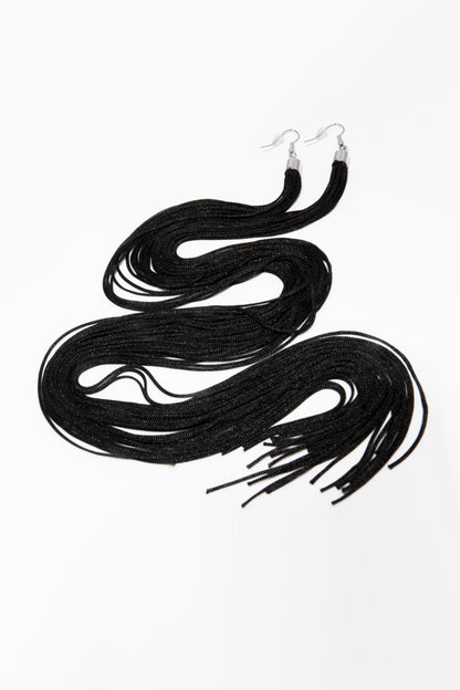 ZHANNAONA earrings snake Stainless steel black extravagant look minimalist accessory genderfluid unisex Barcelona avant-garde