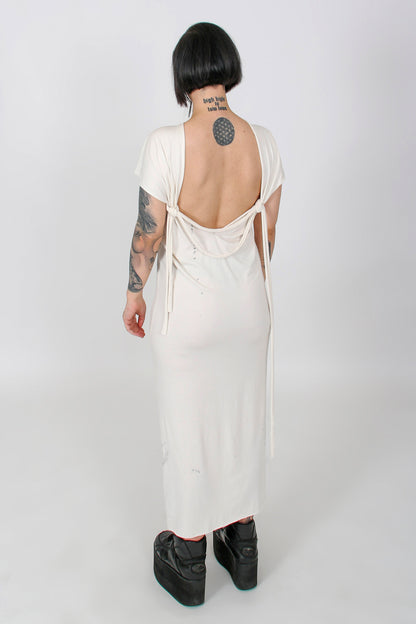 Transformable Zero Waste Drip Dress in Black - ZHANNAONA | Vestidos - Detail View